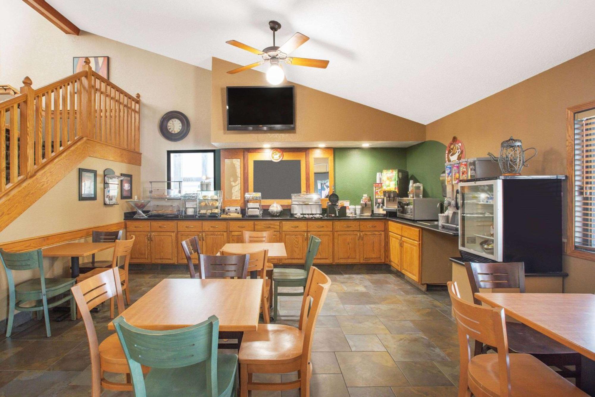 AmericInn by Wyndham Ankeny/Des Moines Extérieur photo