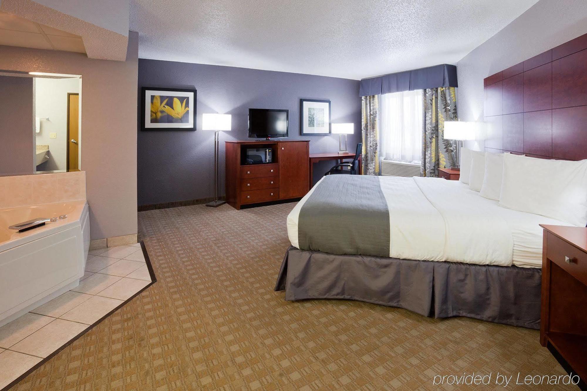 AmericInn by Wyndham Ankeny/Des Moines Extérieur photo
