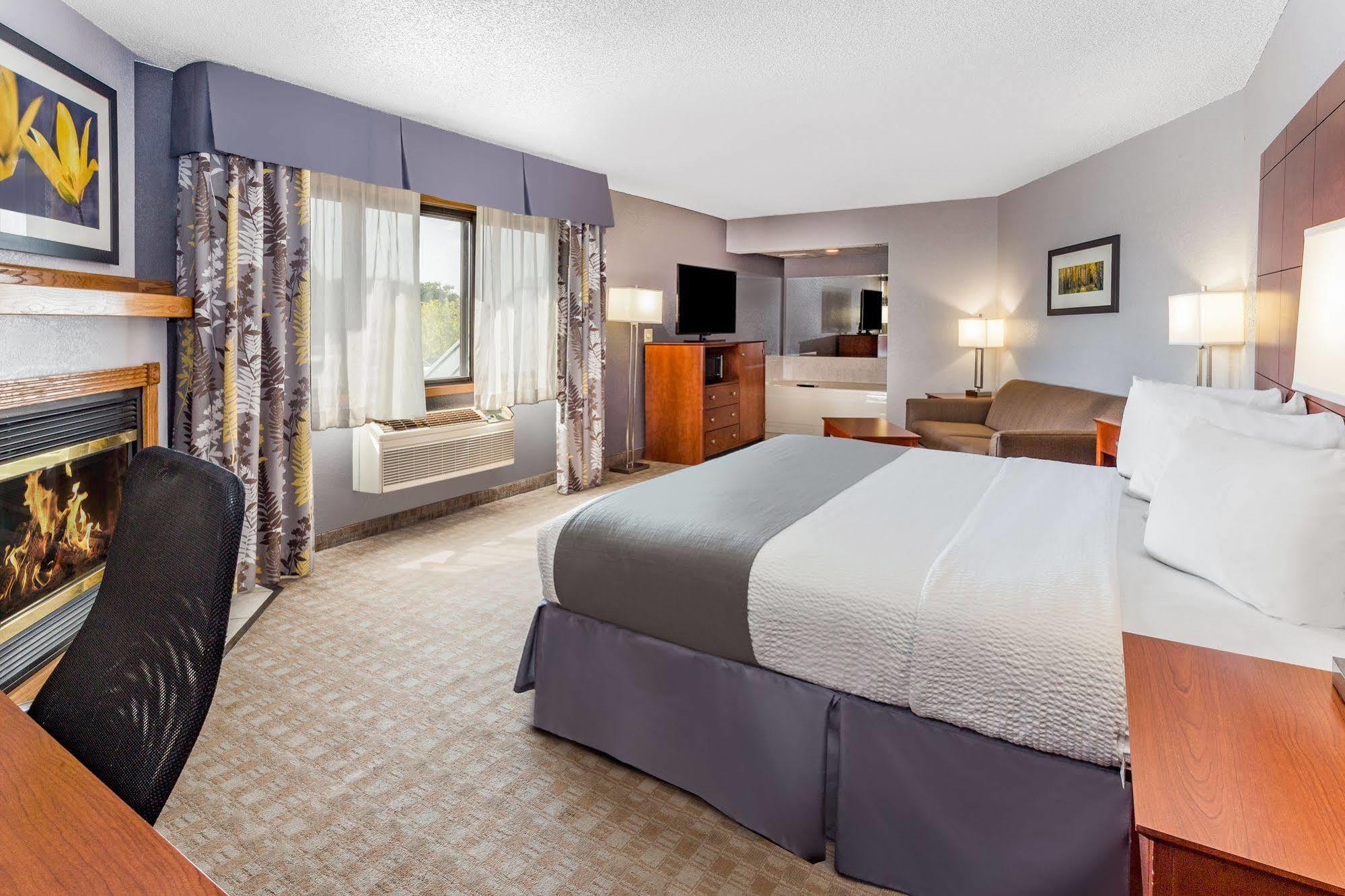 AmericInn by Wyndham Ankeny/Des Moines Extérieur photo